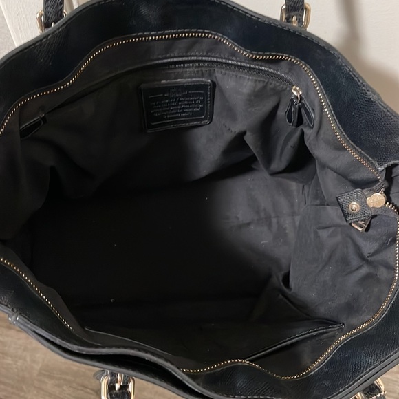 Authentic! Smoke free home! - Picture 5 of 6